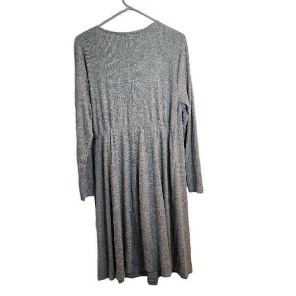 Old Navy NWT Super Soft 1X Gray Wrap Front Midi Skater Dress - Picture 10 of 10